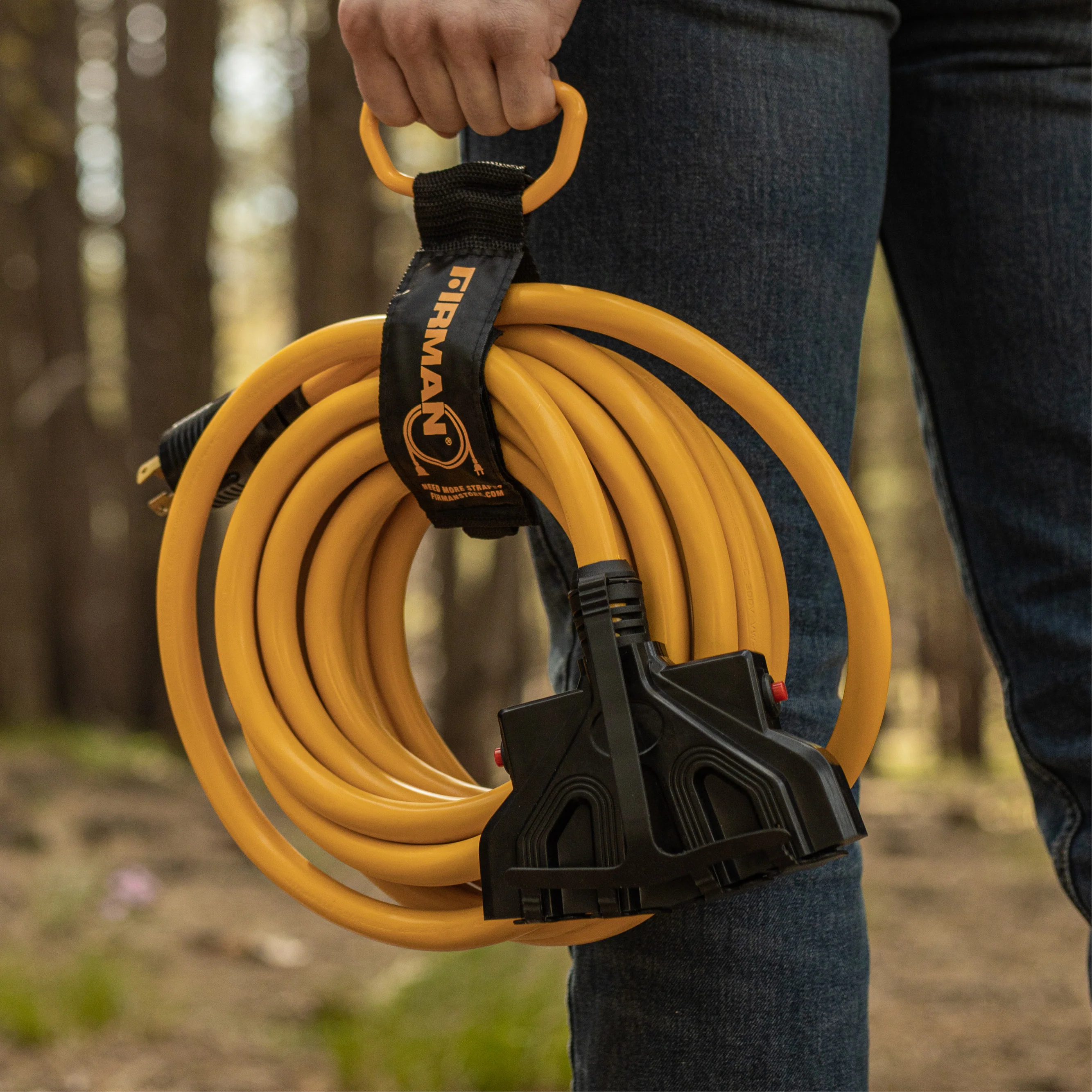 25ft  Heavy Duty L14-30P to (4) 5-20R Power Cord With Storage Strap - Image 4