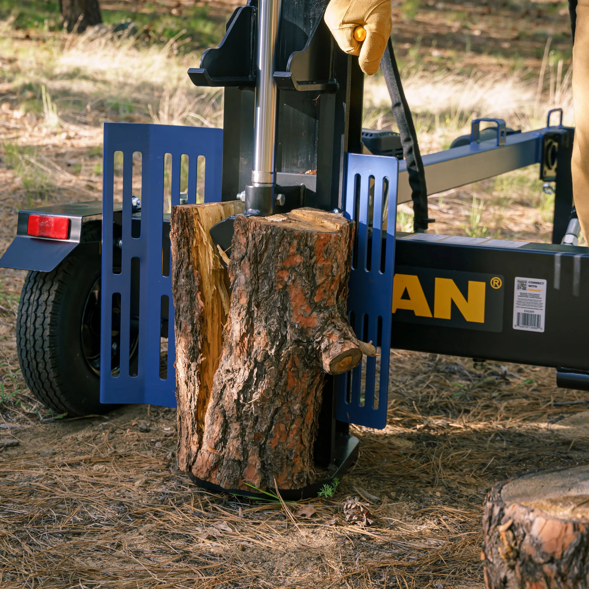 22-Ton Gas Powered Hydraulic Log Splitter - Image 6